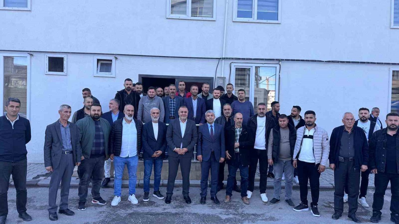 Malatya Minibüsçüler Odası Başkanı İnce, MHP İl Başkanı Gök’e minibüsçülerin sorunlarını aktardı
