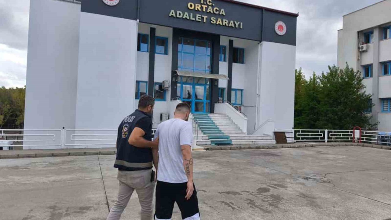 Uyuşturucu operasyonlarında 12 tutuklama
