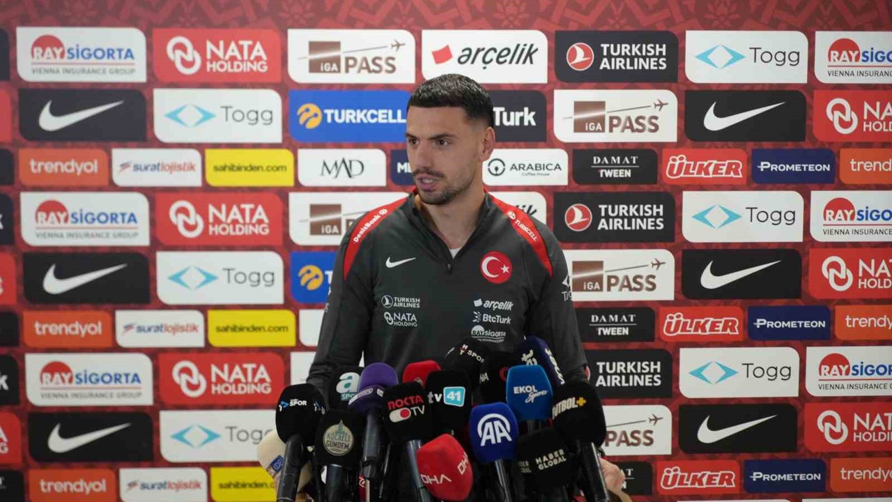 Merih Demiral: "4-1 plaka oldu, Kocaelililer için ayrı güzellikte oldu"
