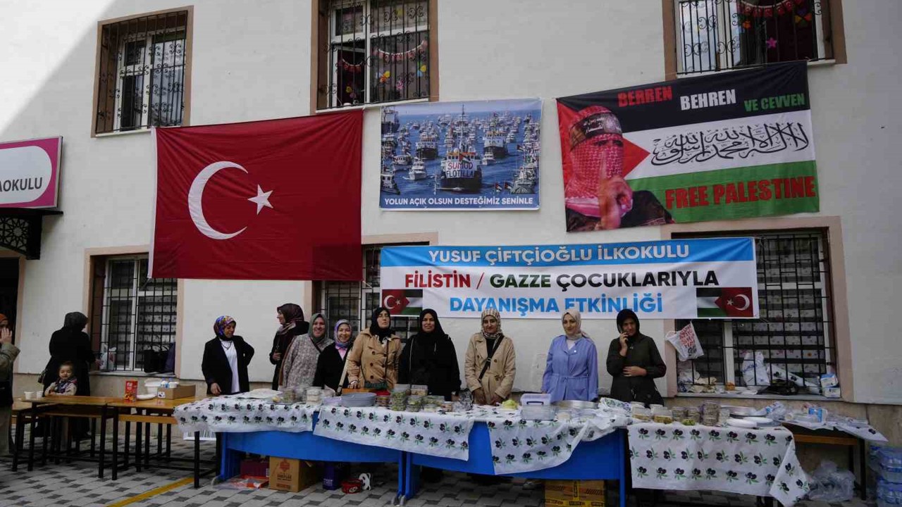 Gümüşhaneli miniklerden Sumud Filosu’na destek
