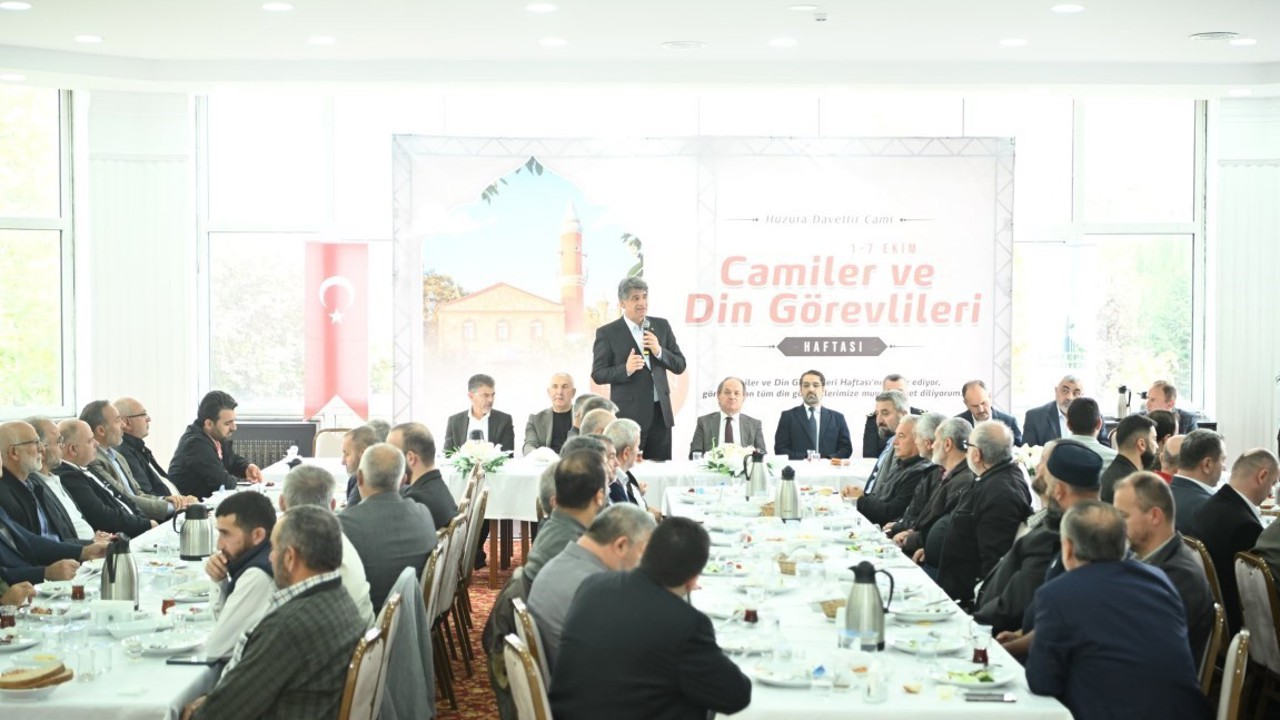 Kartepe’de din görevlileri unutulmadı
