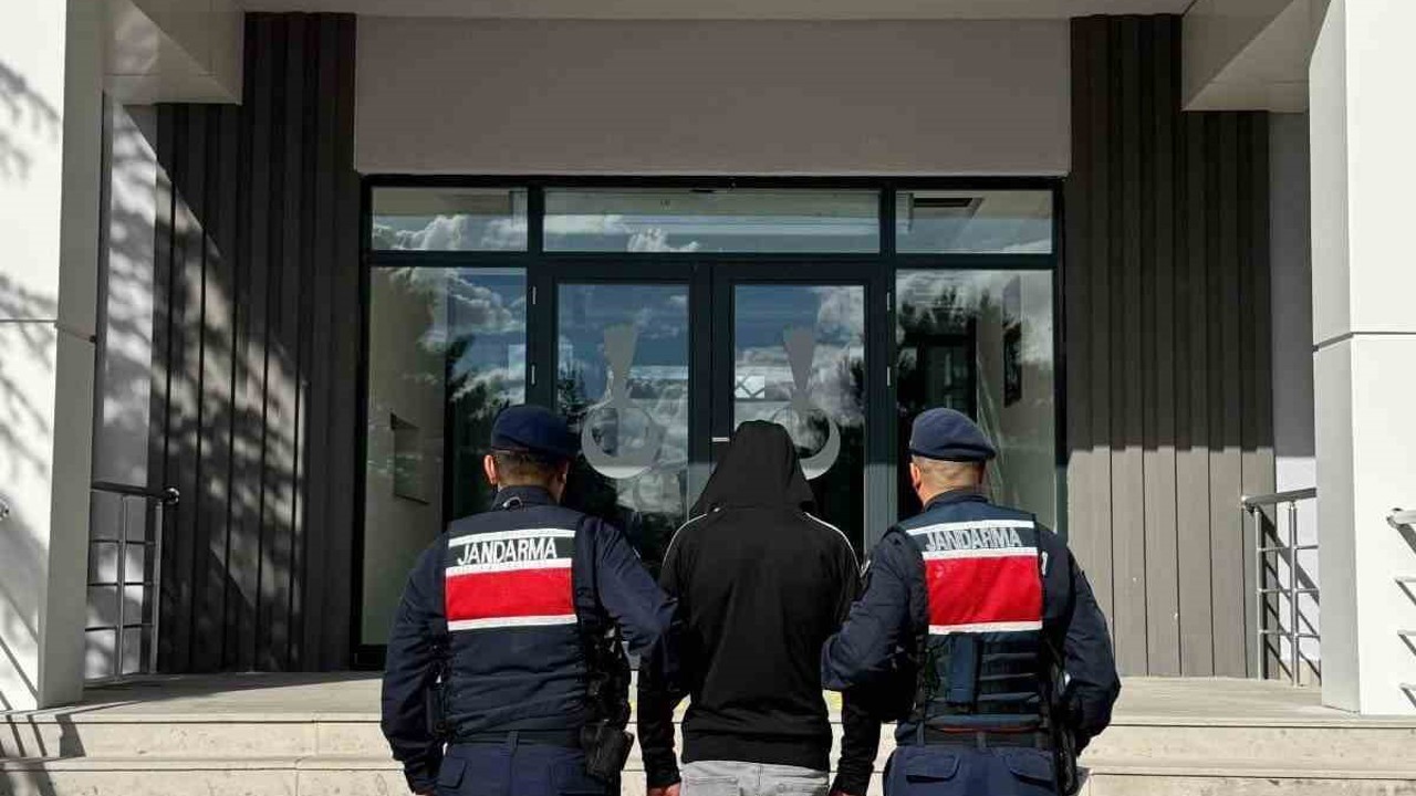 Niğde’de aranan 3 şahıs jandarma ekiplerince yakalandı
