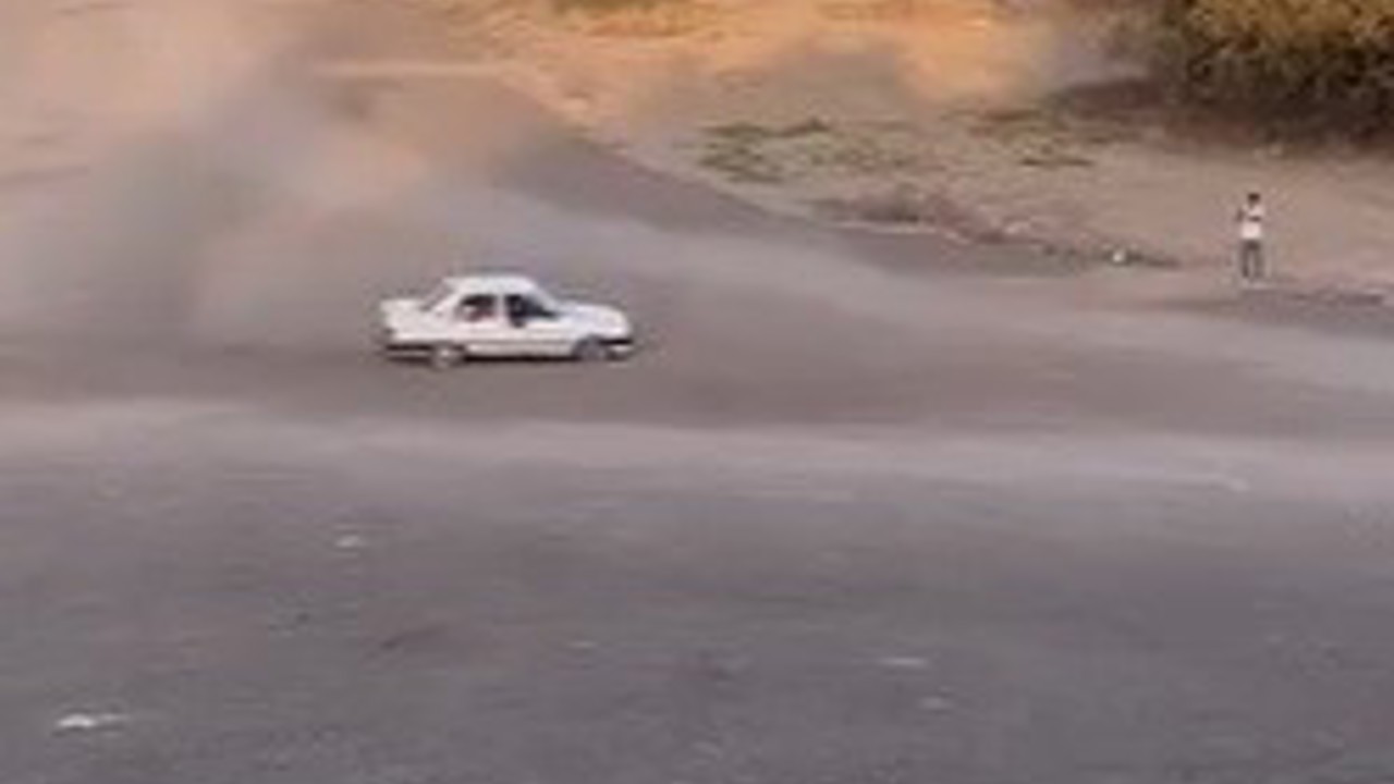 Biri drift attı, diğeri onu kayda aldı
