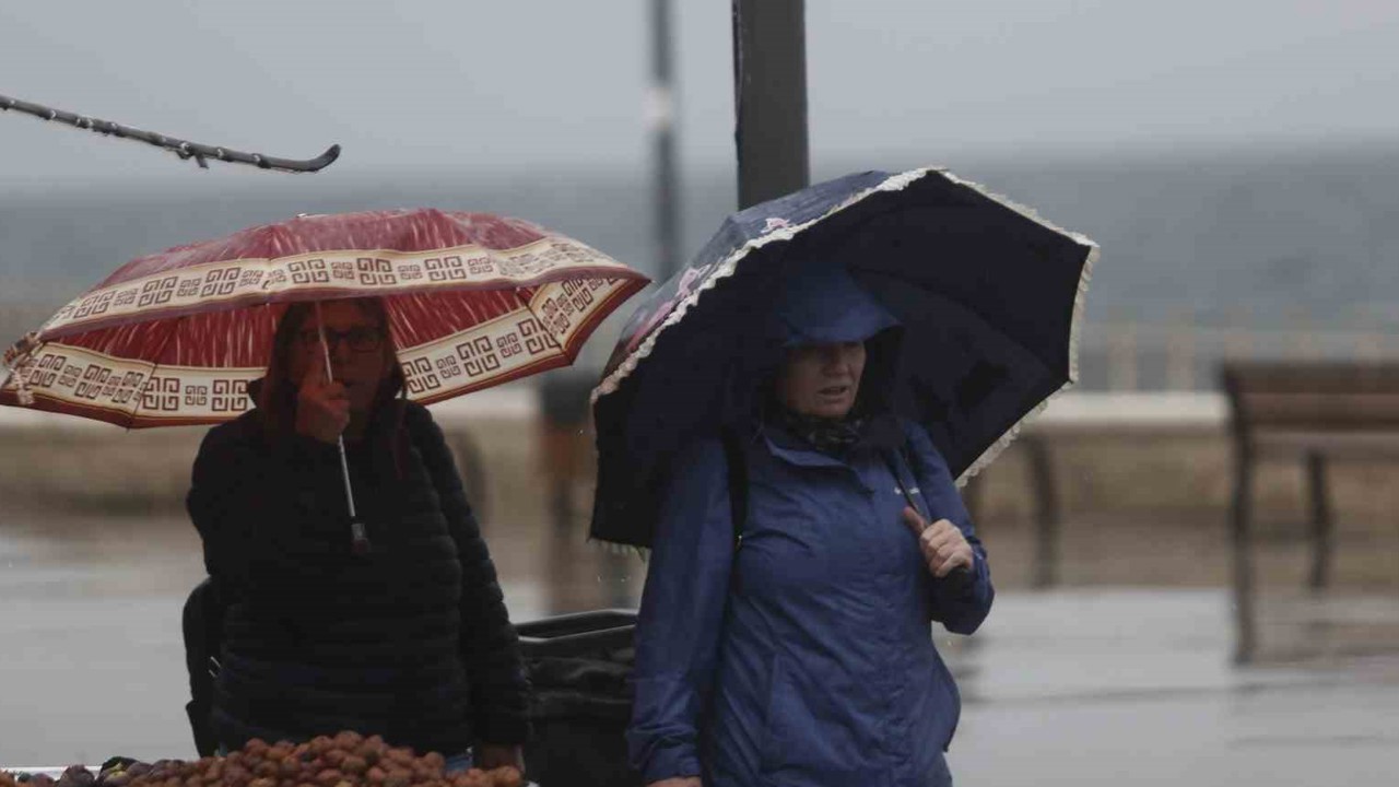 Türk Yıldızları’na Bursa’da yağmur engeli
