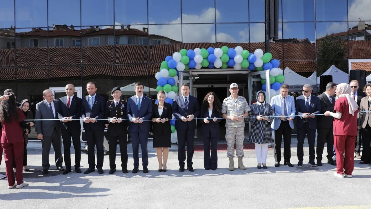 Kütahya’da Sağlıklı Yaşam Fizyoterapi ve Rehabilitasyon Merkezi açıldı
