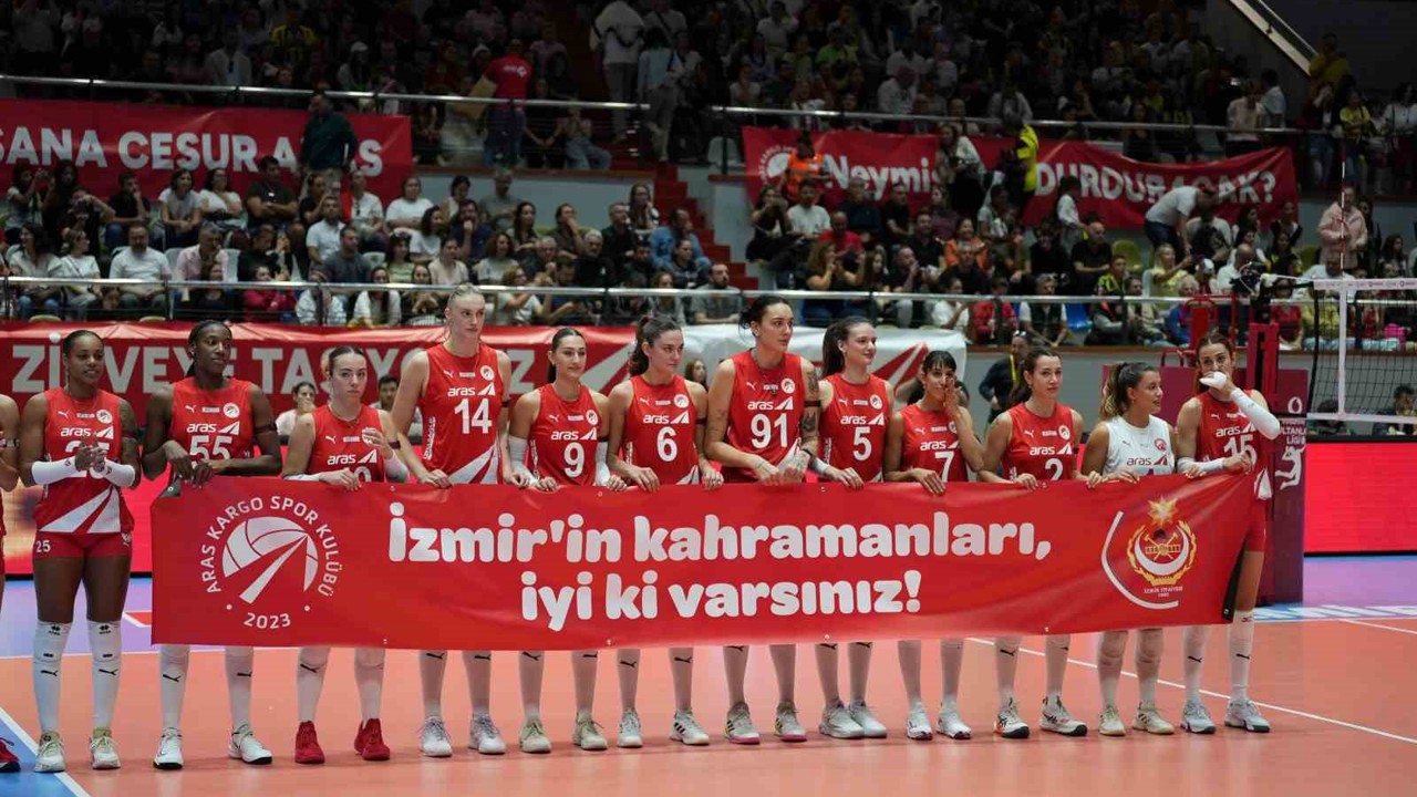 Aras Spor Kulübü, yeni sezona İzmir İtfaiyesi ve İzmirli kız çocuklarıyla el ele başladı
