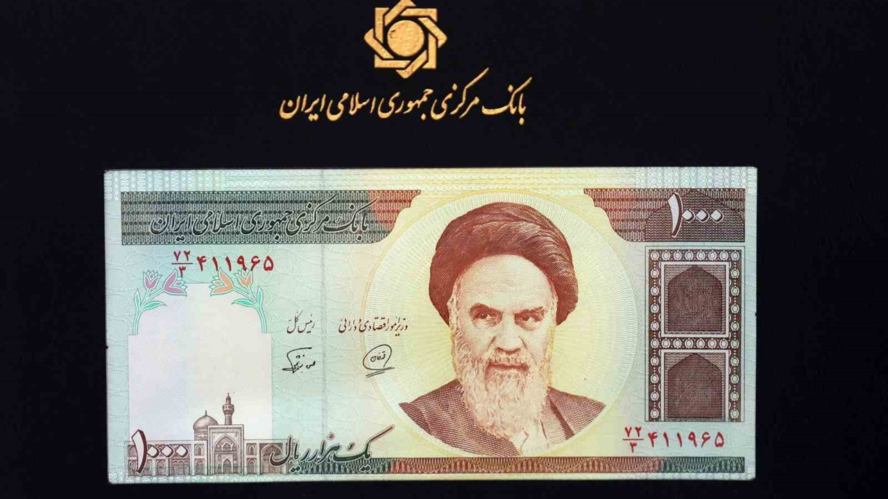 İran, ulusal para biriminden dört sıfır kaldırıyor
