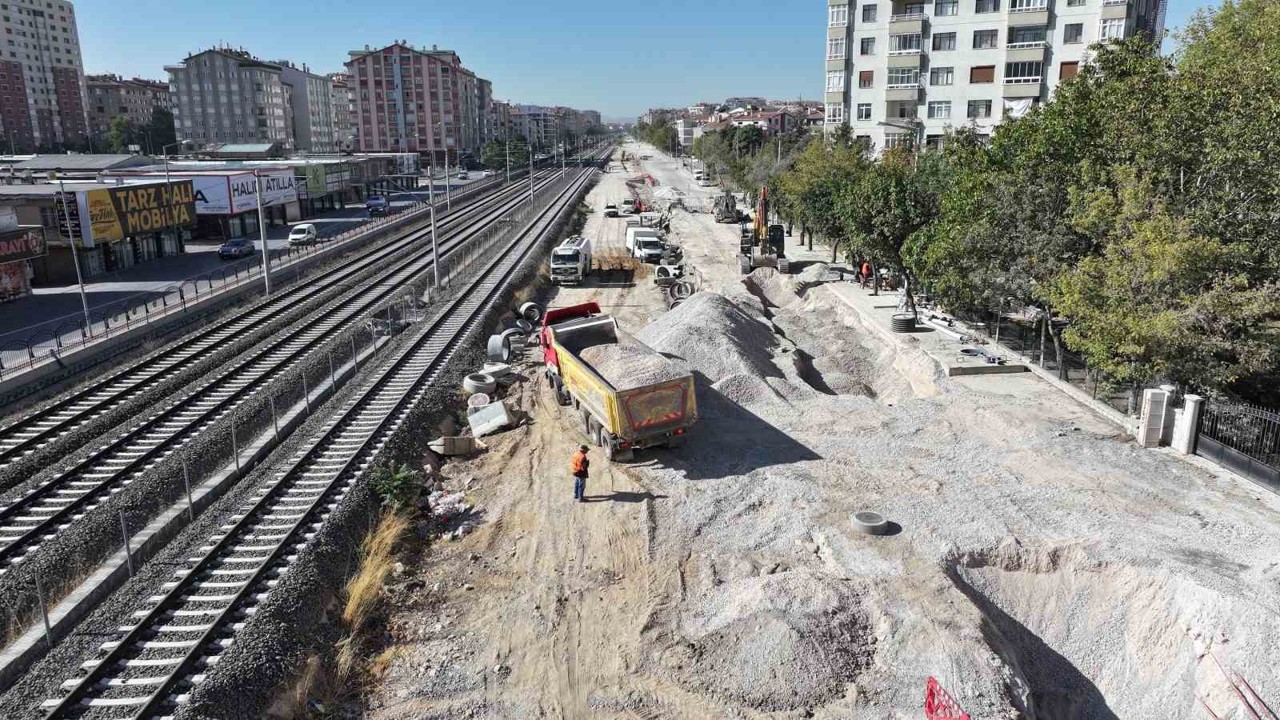 Başkan Altay: "Banliyö hattıyla daha hızlı, güvenli ve konforlu bir ulaşım imkanına kavuşacağız"
