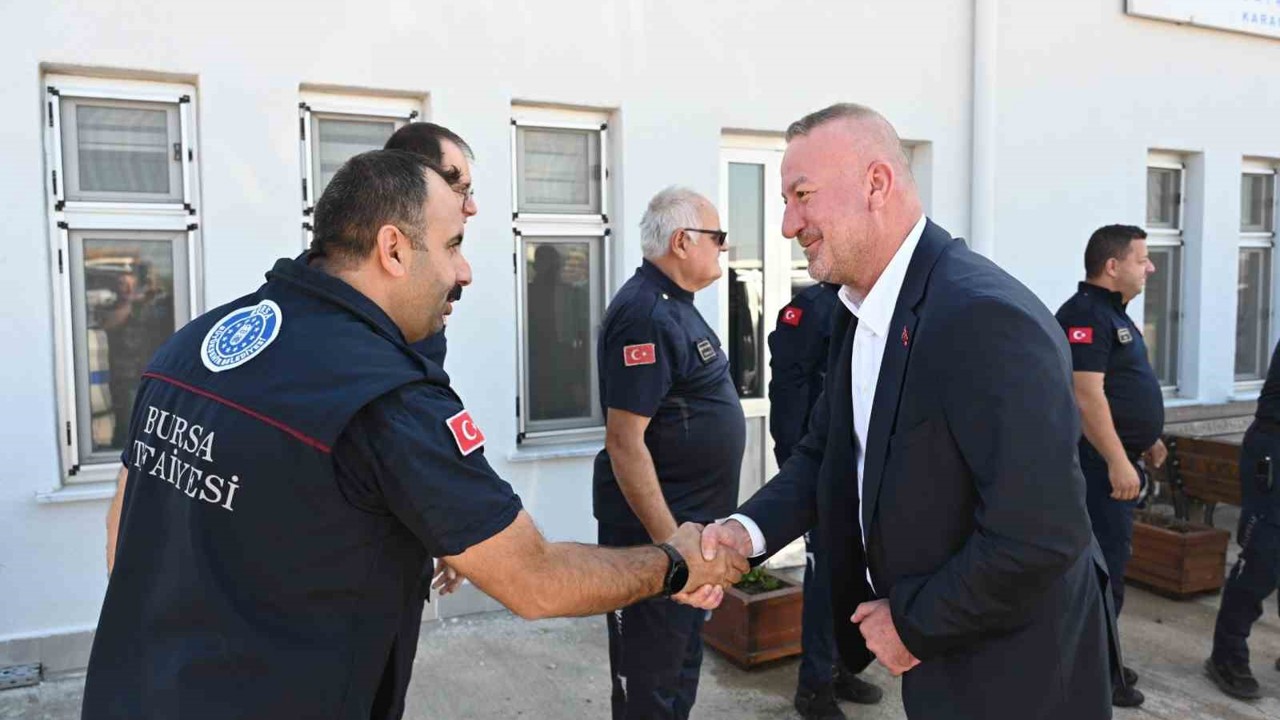 Karabatı: "Kahraman itfaiyecilerimizin her zaman yanındayız"
