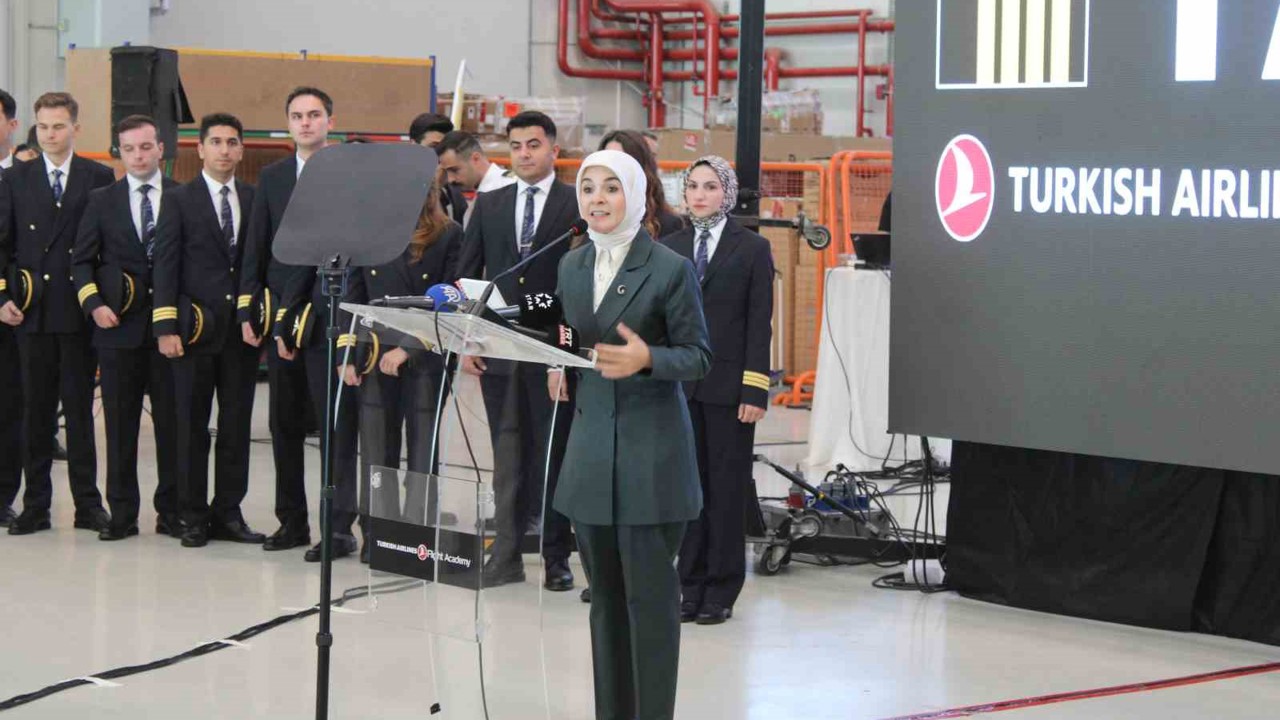 Aile ve Sosyal Hizmetler Bakanı Göktaş: "Son 20 yılda kadın pilot sayısı 50 kat arttı"
