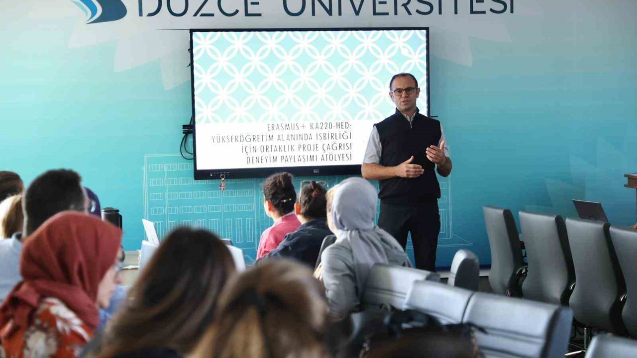 Düzce Üniversitesi’nde Erasmus+ KA220 projeleri atölyesi düzenlendi
