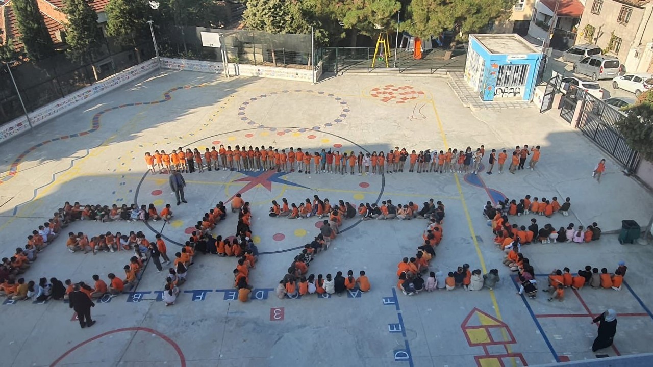 Öğrencilerden Gazze’ye destek: "Filistin" için tek yürek oldular
