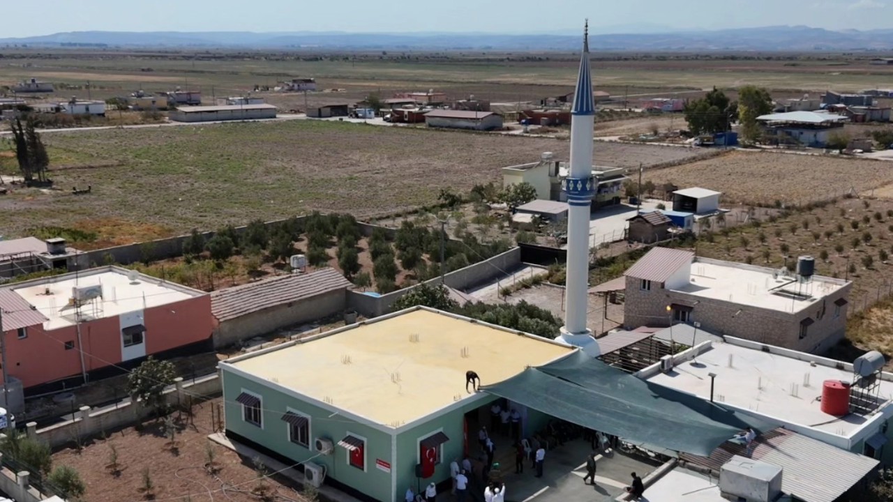 Hatay’da depremin ardından 104. cami ibadete açıldı
