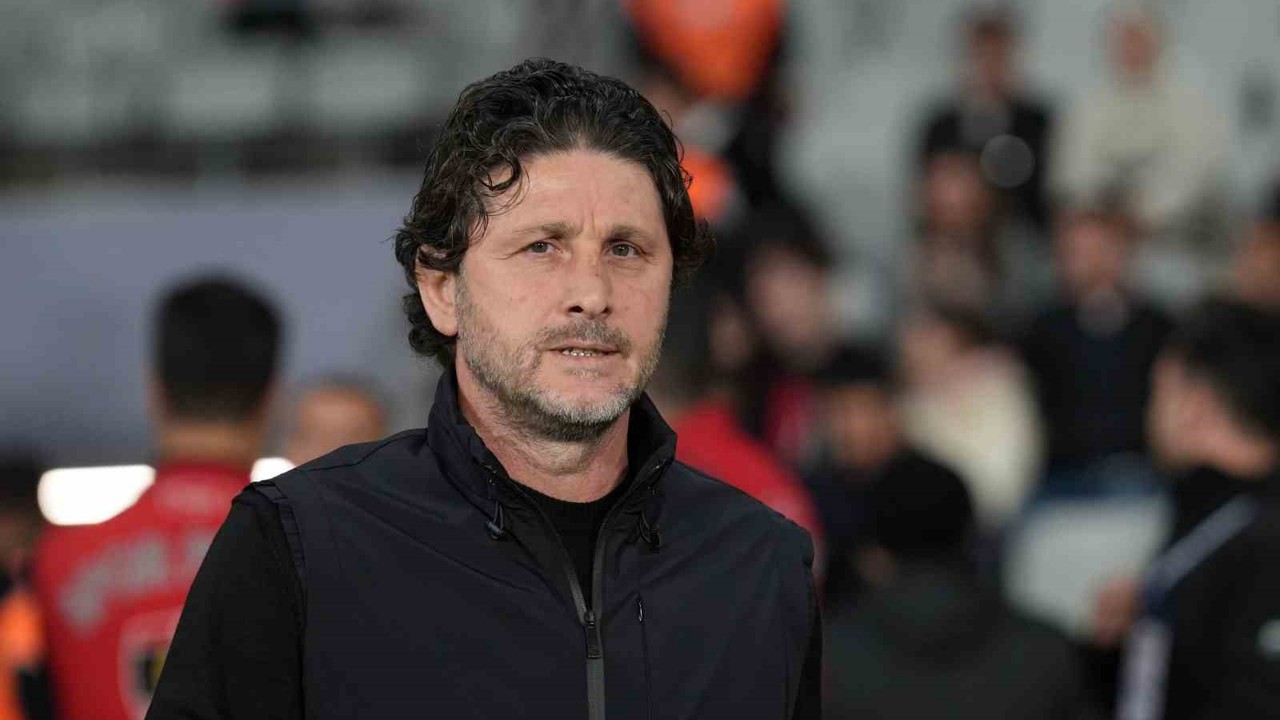 Trendyol Süper Lig: Fatih Karagümrük: 0 - Trabzonspor: 0 (Maç devam ediyor)
