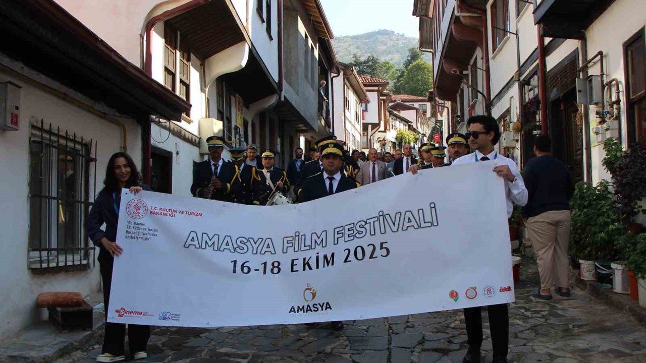 Amasya Film Festivali Yeşilçam şarkılarıyla başladı
