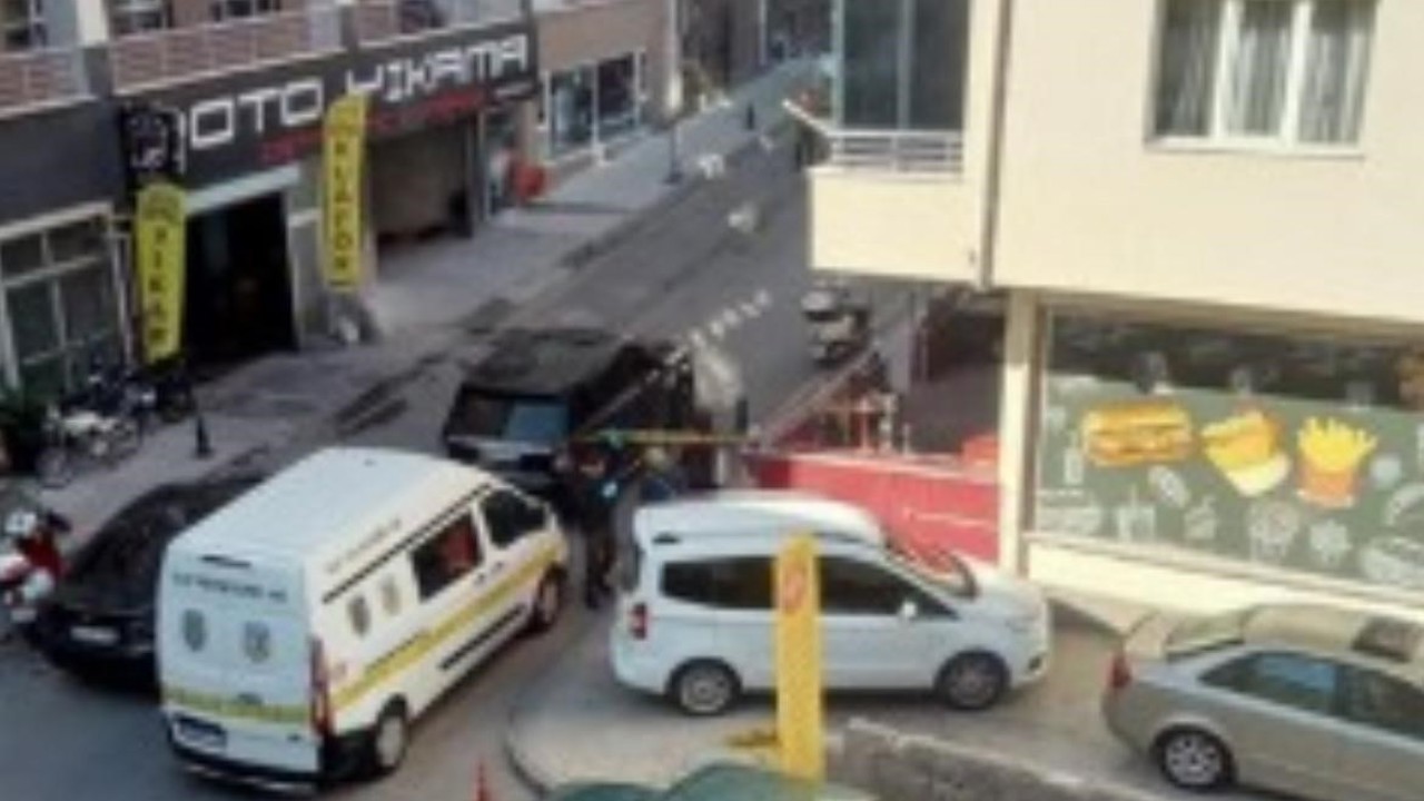 İş yerine kurşun yağdırdılar
