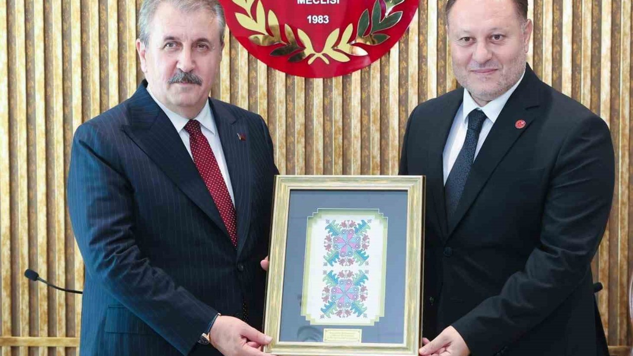 BBP Genel Başkanı Destici, KKTC Cumhuriyet Meclisi Başkanı Öztürkler ile bir araya geldi
