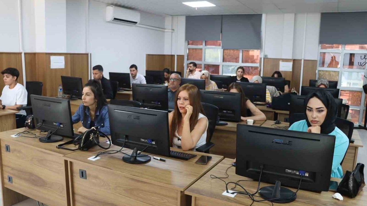 Büyükşehir’den bilgisayar operatörlüğü ve klavye kursu
