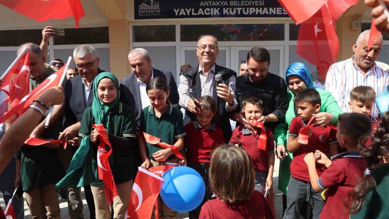 Antakya Belediyesi, Yaylacık Mahallesi’nde açtığı kütüphaneyle çocukları kitapla buluşturdu
