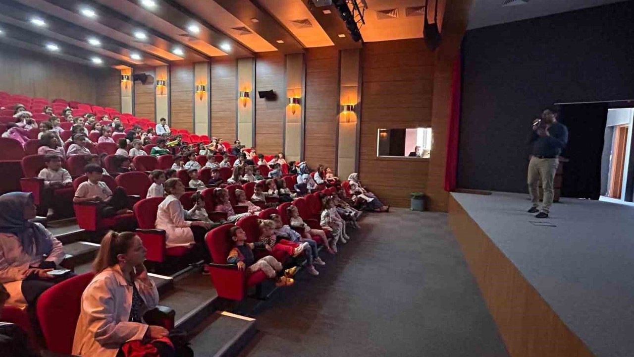 Beypazarı’nda ilköğretim öğrencilerine yönelik ağız ve diş sağlığı farkındalık eğitimi
