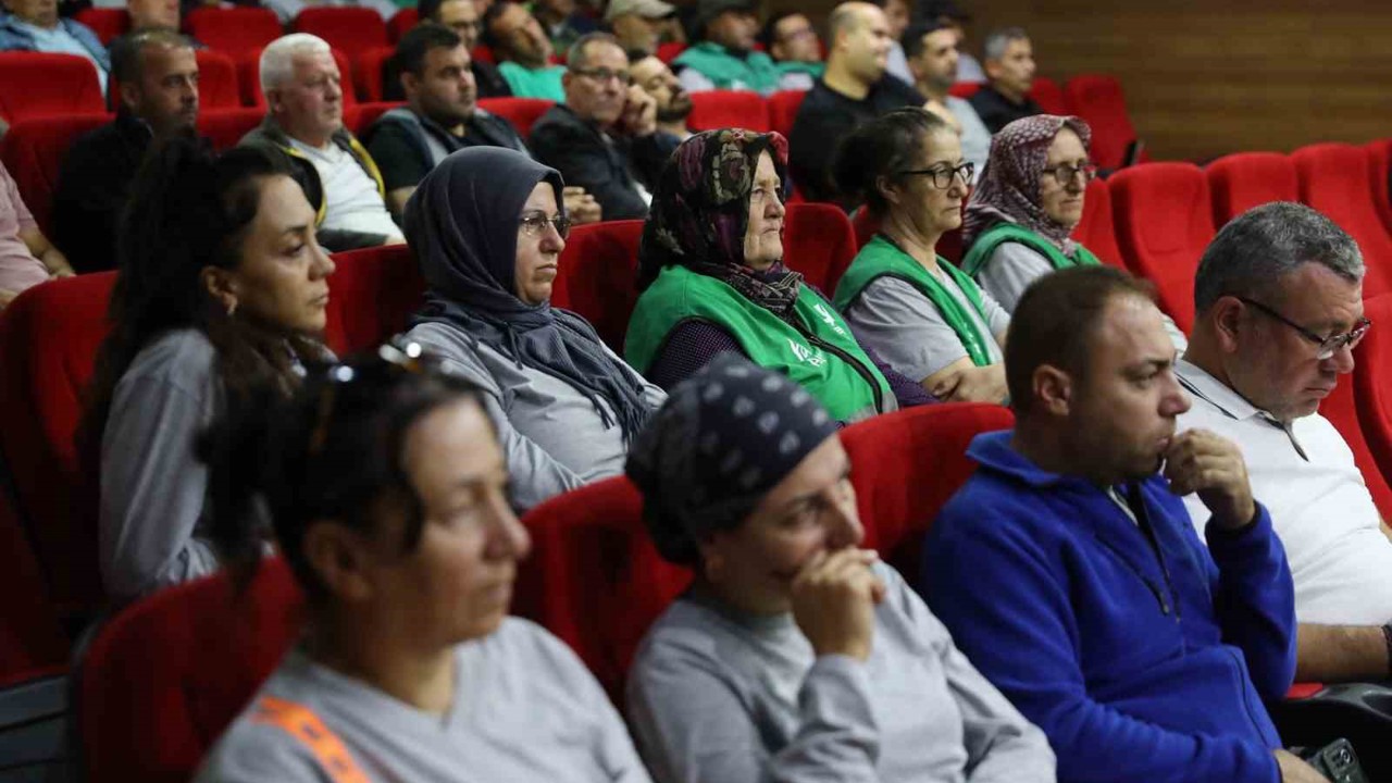 Aliağa’da vatandaşlara afet farkındalık ve ilk yardım eğitimi
