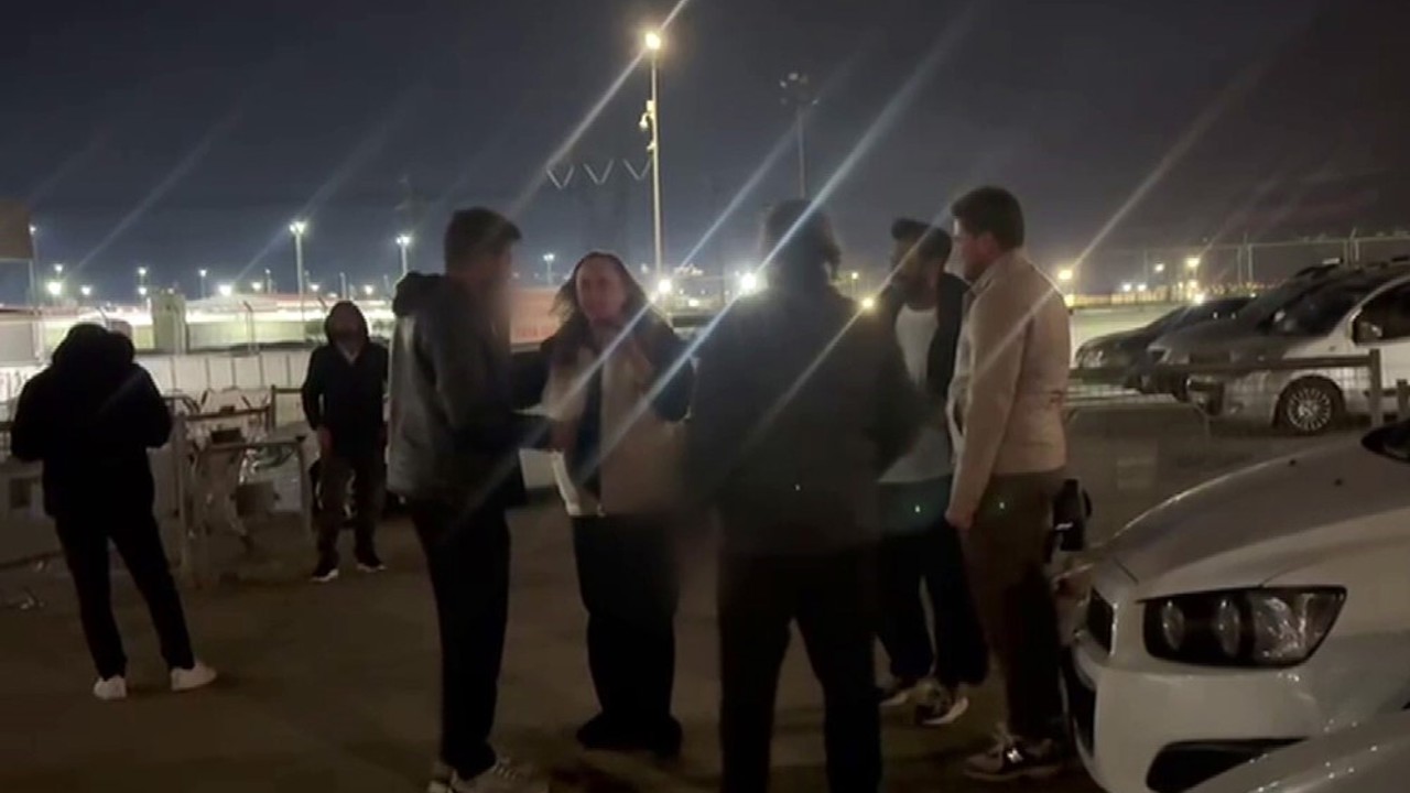 Tahliye kararı verilen Menajer Ayşe Barım cezaevinden çıktı
