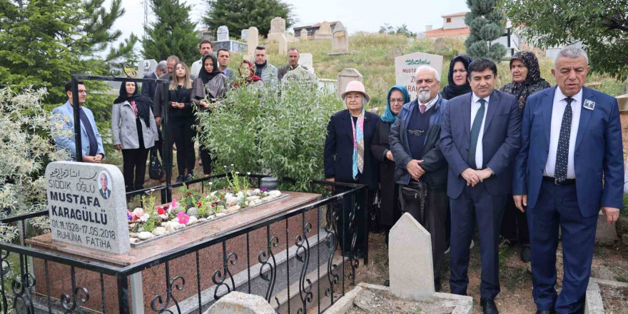 ’Ahi Baba’ mahlaslı Mustafa Karaagüllü, ölüm yıl dönümünde anıldı