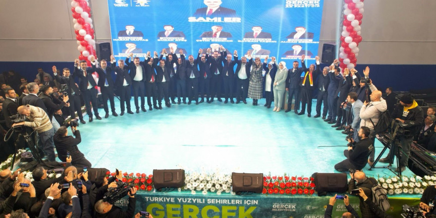 AK Parti’nin ilçe belediye başkan adayları açıklandı