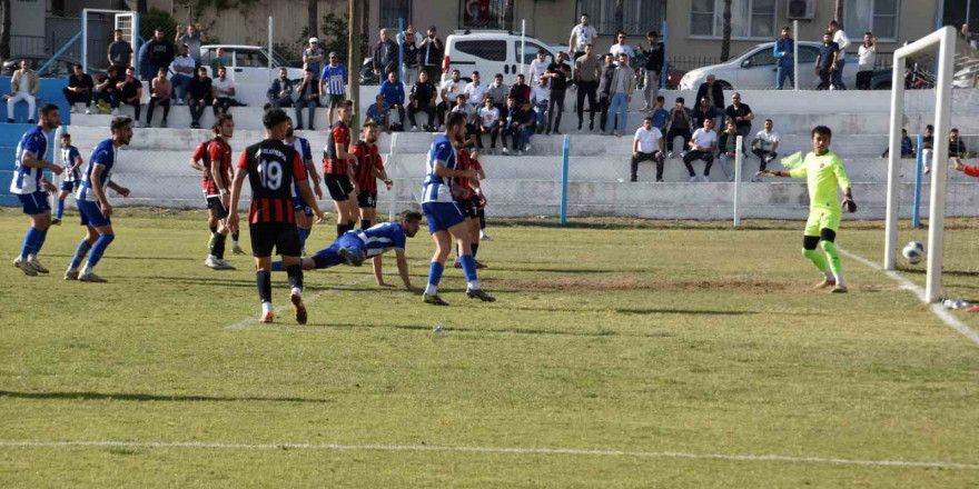 Aliağa Belediyesi Helvacıspor, Çiğli Belediyespor’u 2-0 yendi