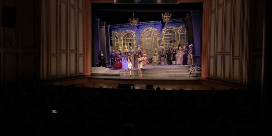 “Andrea Chenier” operası Ankara’da sahnelendi