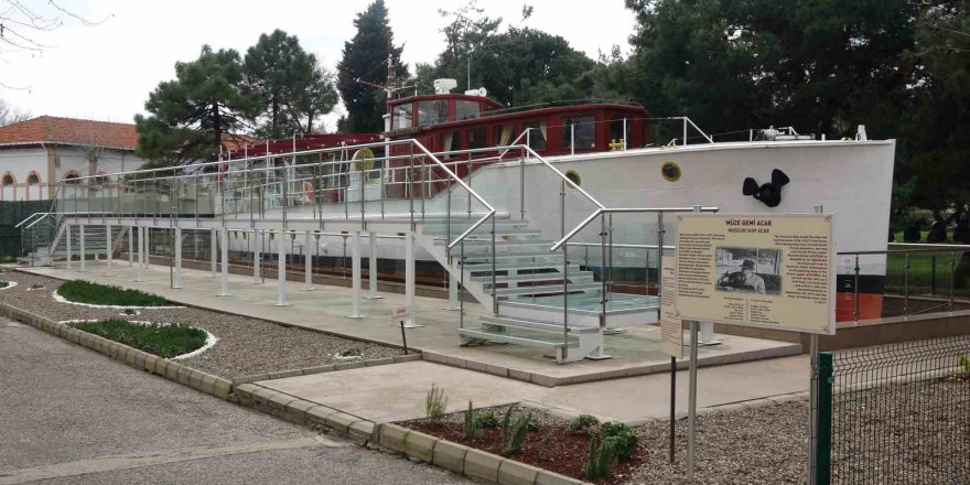Atatürk’ün gezi teknesi, ’M/G Acar’ Çanakkale Deniz Müzesinde, müze olarak sergileniyor