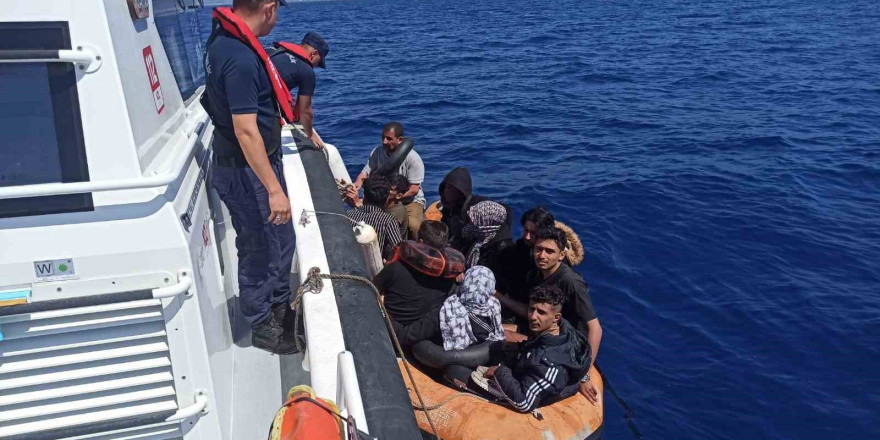 Aydın’da 10 düzensiz göçmen kurtarıldı