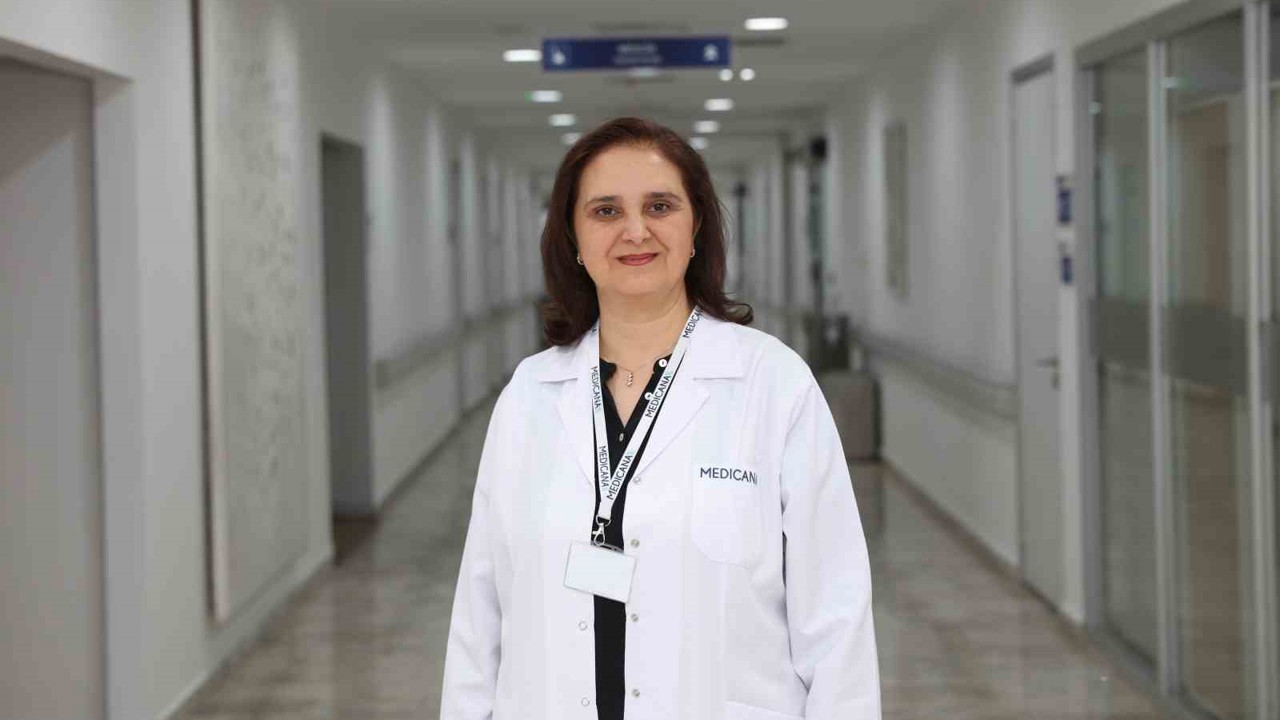 Op. Dr. Gökmengil: "Şah damarı hastalıkları felç riskini artırıyor"
