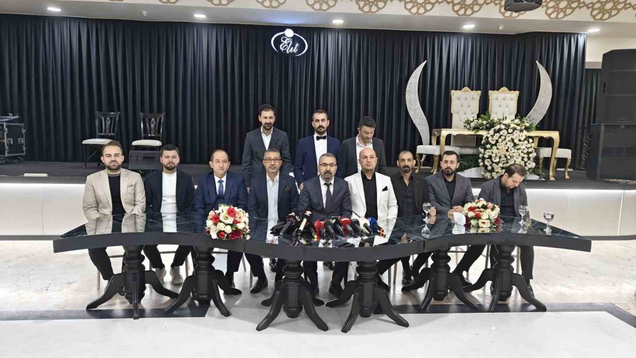 Refik Karakuzay, Kayseri Sarraflar ve Kuyumcular Derneği başkan adaylığını duyurdu
