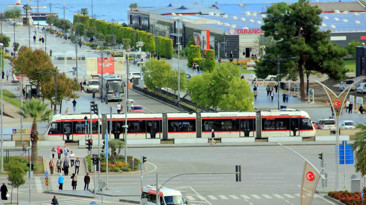 Samsun’un ulaşımdaki lokomotif gücü "SAMULAŞ" 15 yaşında
