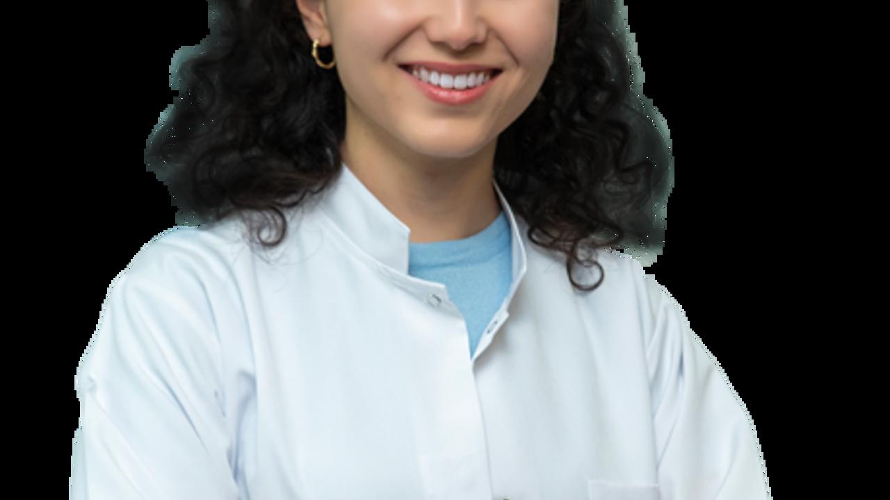 Diş Hekimi Hayrunnisa Batur: "Sosyal medya, gülüş estetiği talebini arttırdı"
