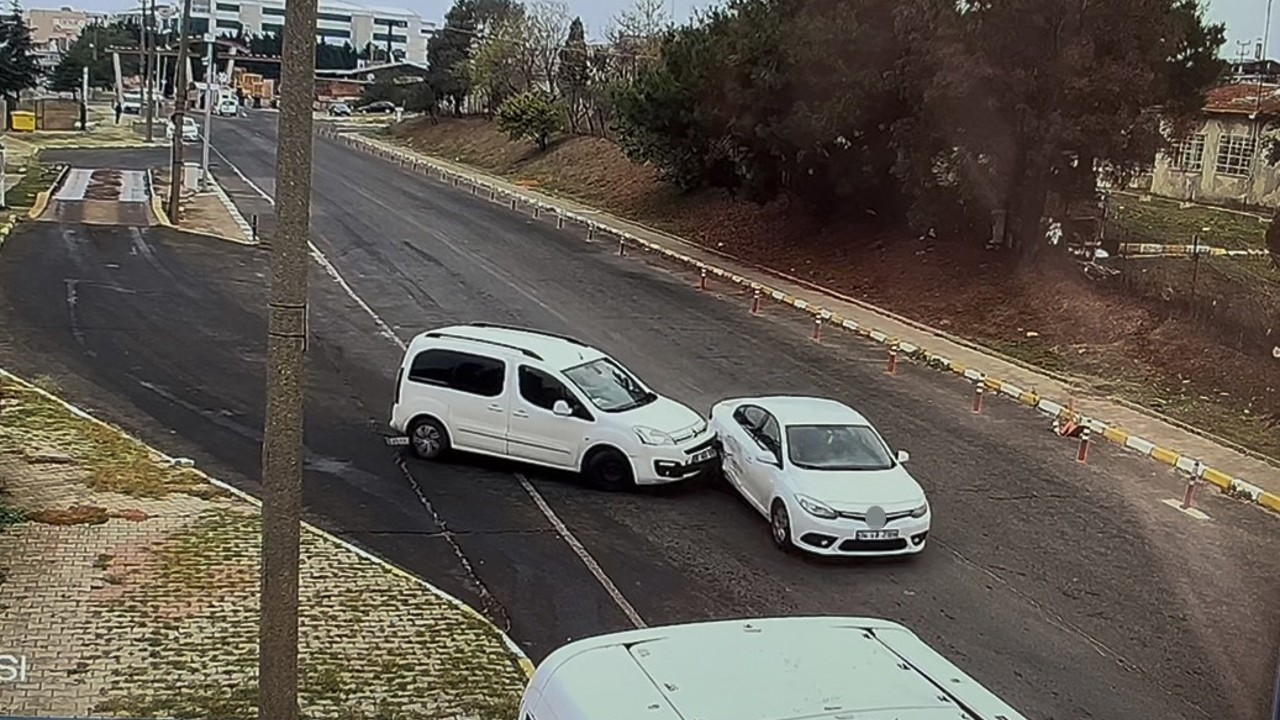 Tekirdağ’da kontrolsüz dönüş yapan araç kazaya neden oldu: 1 yaralı
