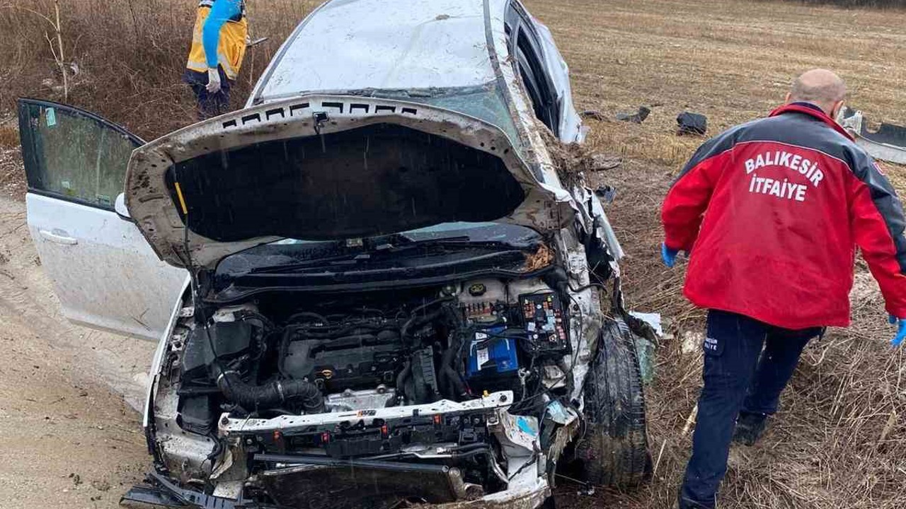 Balıkesir’de trafik kazası: 2 yaralı
