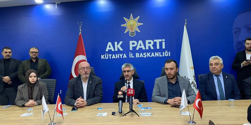 Bakan Yardımcısı Nazif Yılmaz, AK Parti Kütahya İl Başkanlığını ziyaret etti