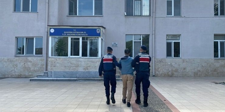 Bandırma ve Erdek’te haklarında hapis cezası bulunan 2 kişi yakalandı