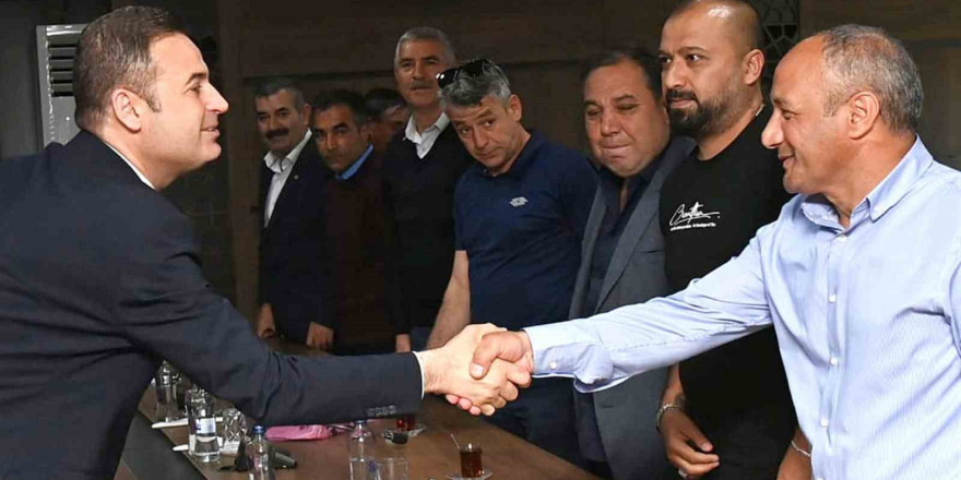 Başkan Ahmet Akın muhtarlarla buluştu