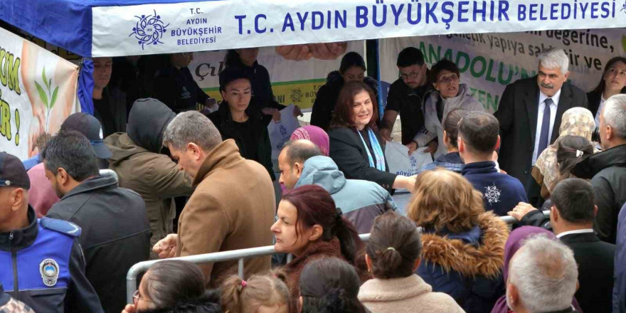 Başkan Çerçioğlu Buharkent’te vatandaşlara binlerce fide dağıttı