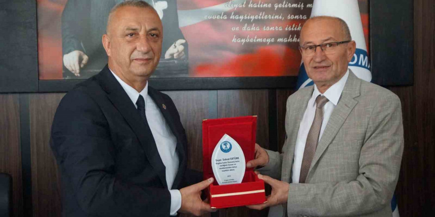 Başkan Engin Uysal: 'Borçsuz bir belediye bırakan Sahvet Ertürk’e teşekkür ederim'