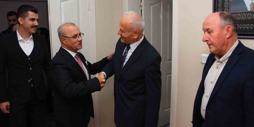 Başkan Kayda’dan, AK Parti İlçe Başkanı Aksoy’a hayırlı olsun ziyareti