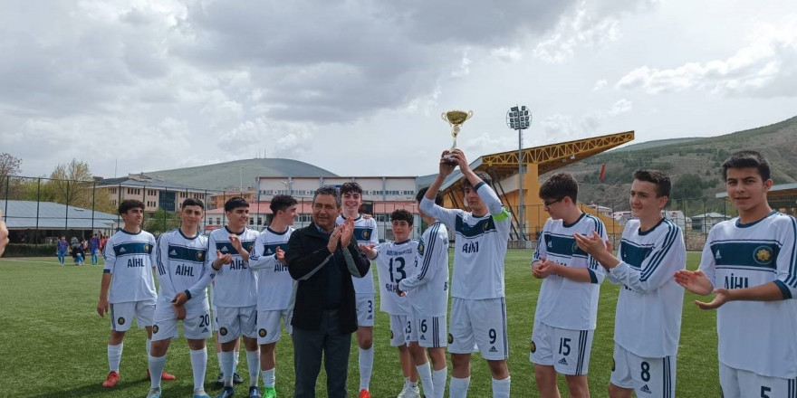 Bayburt İl Milli Eğitim Müdürlüğü bünyesinde kurulan U15 takımı şampiyon oldu