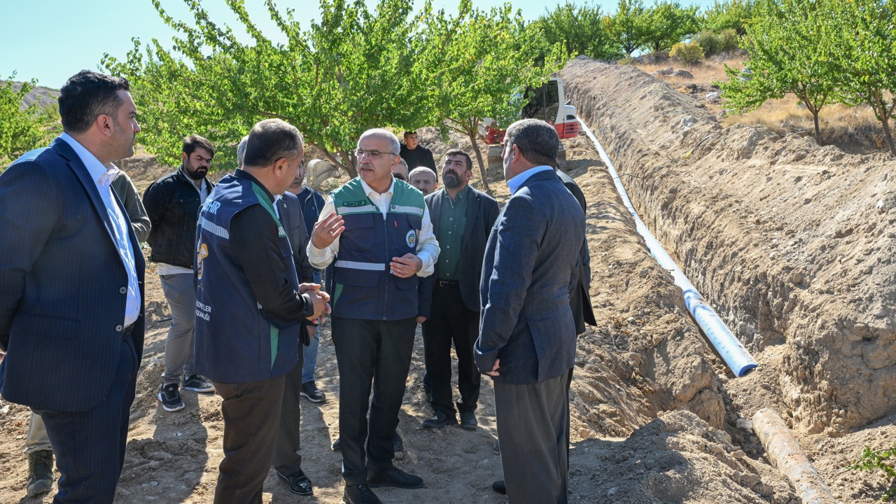Başkan Sami Er: “Kuraklığa Karşı 250 Bin Metre Sulama Borusu Dağıtıyoruz”