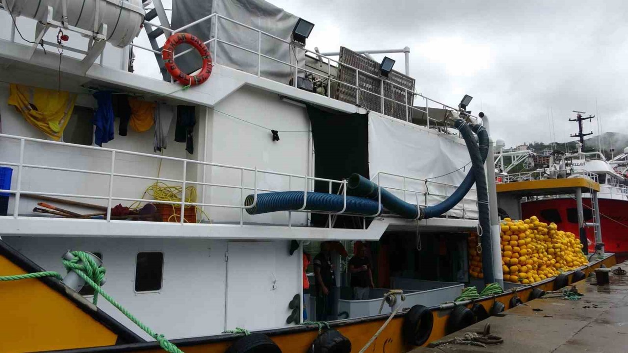 Hamsi avı için denize açıldılar, 300 kg patlayıcıyla dolu insansız deniz aracı ile döndüler
