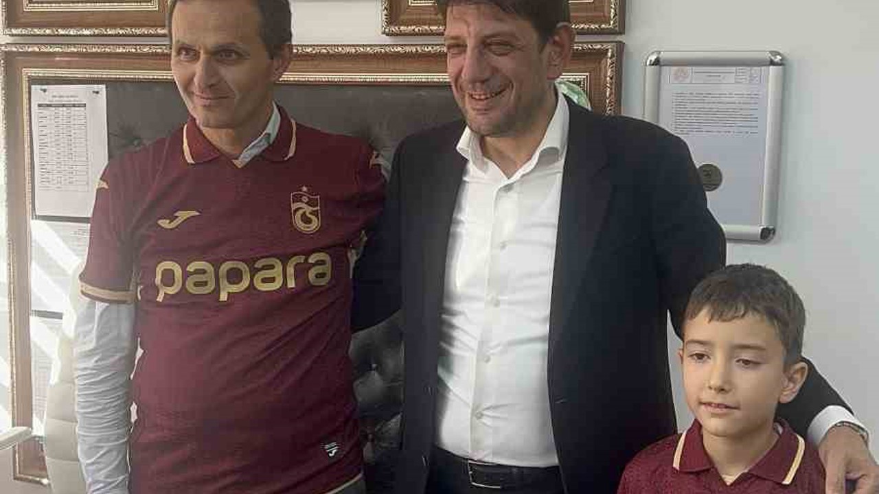 Trabzonlular Federasyonu ve Üni TS’den minik taraftara anlamlı ziyaret
