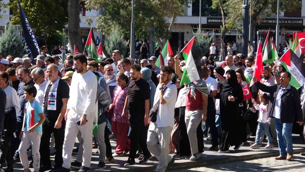 Konya’da ’Gazze İçin Kararlılık Yürüyüşü’ düzenlendi
