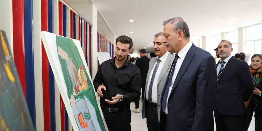 Bitlis Eren Üniversitesinde sanat rüzgarı